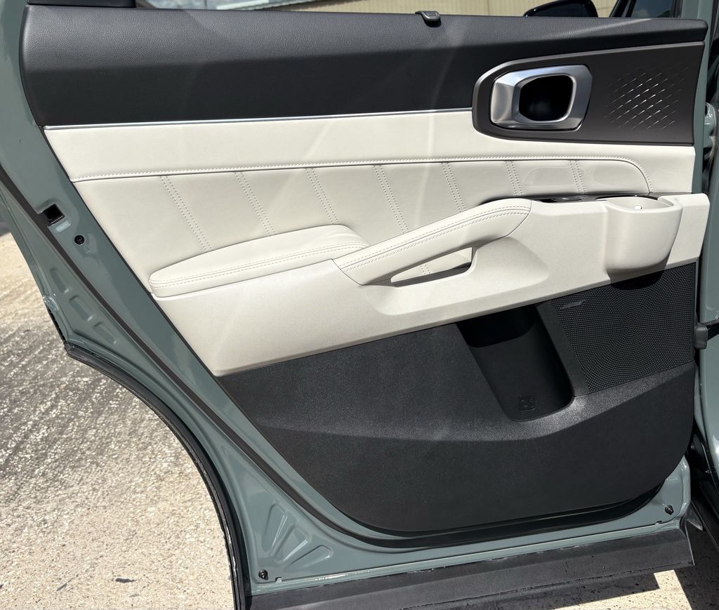 2025 Kia Sorento Hybrid SX Prestige Green at Community Kia