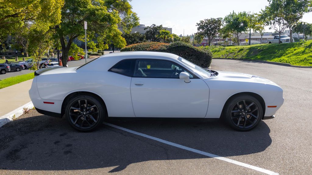 Used 2019 Dodge Challenger SXT 2D Coupe