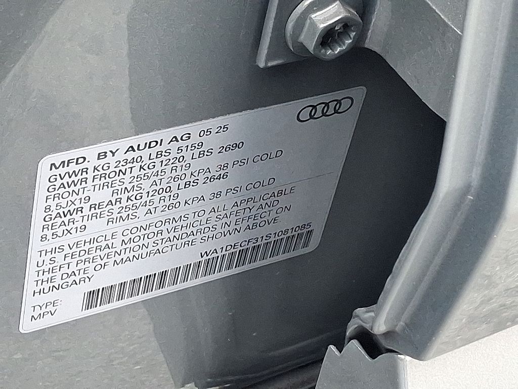 Thumbnail: 2025 Audi Q3 - 22