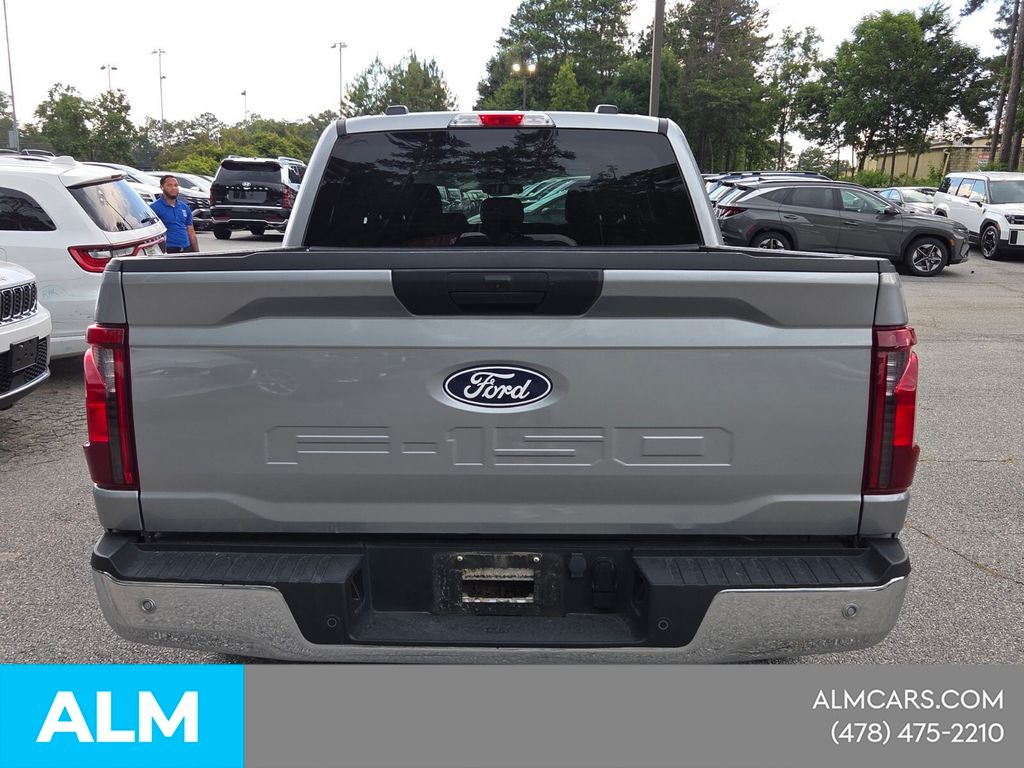 Used 2025 Silver Ford XLT image 12