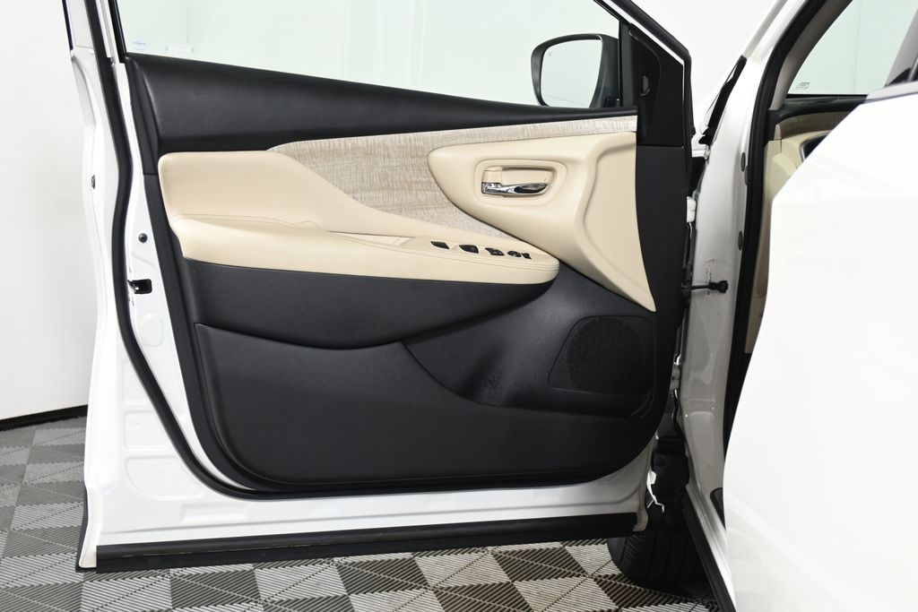 Thumbnail: 2020 Nissan Murano - 28