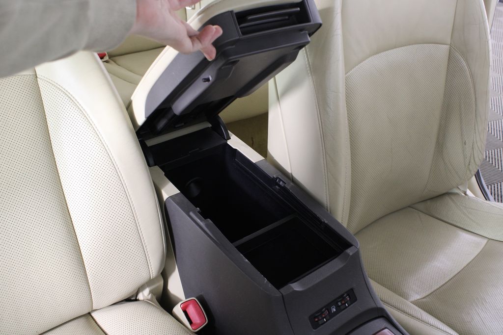 Used 2011 Lexus ES for sale in 