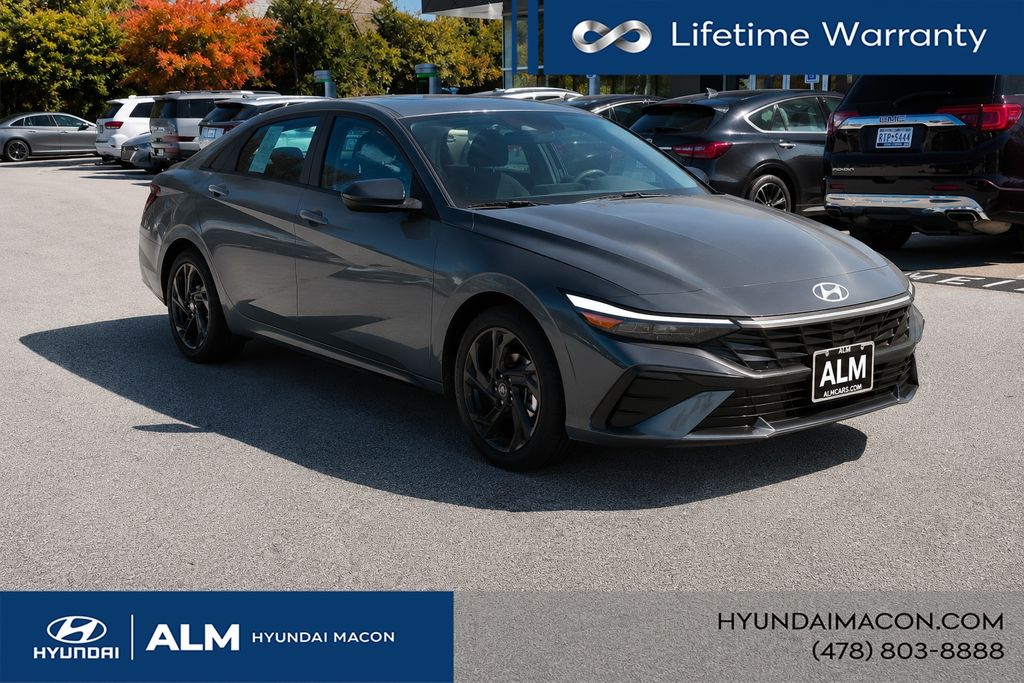 New 2026 Gray Hyundai SEL Sport Plus image 4