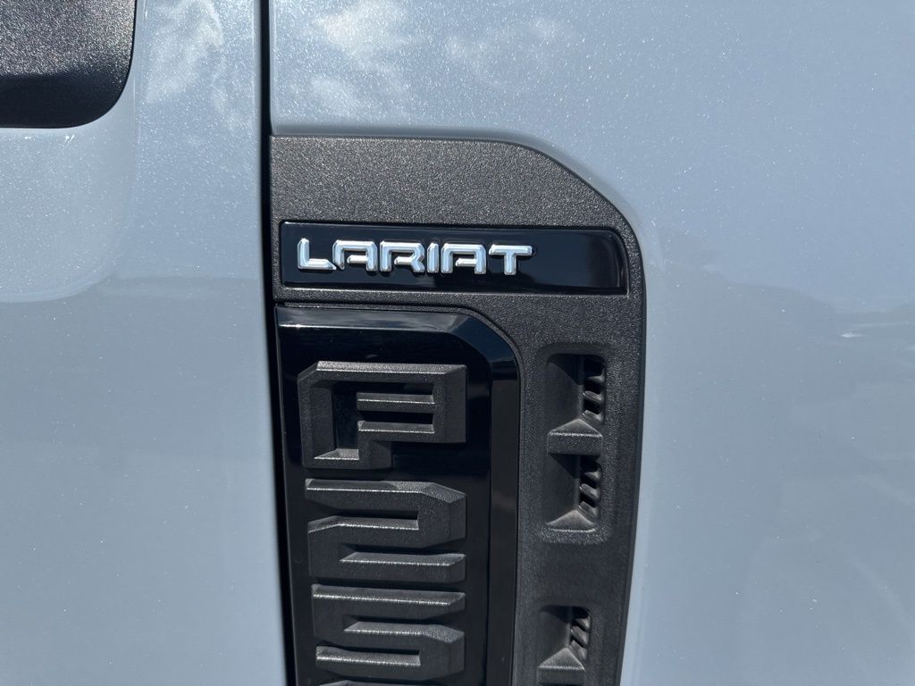 2024 Ford F-250 Super Duty LARIAT