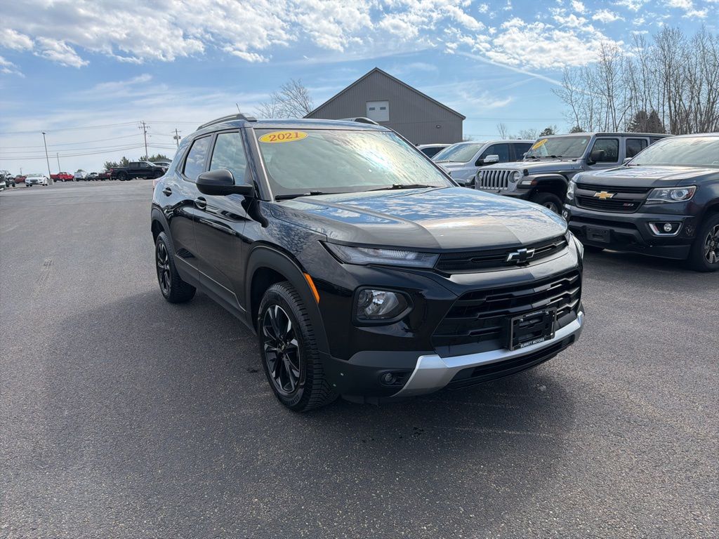 Mosaic Black Metallic 2021 Chevrolet Trailblazer LT AWD SUV / Crossover Four-Wheel Drive 9-Speed Automatic