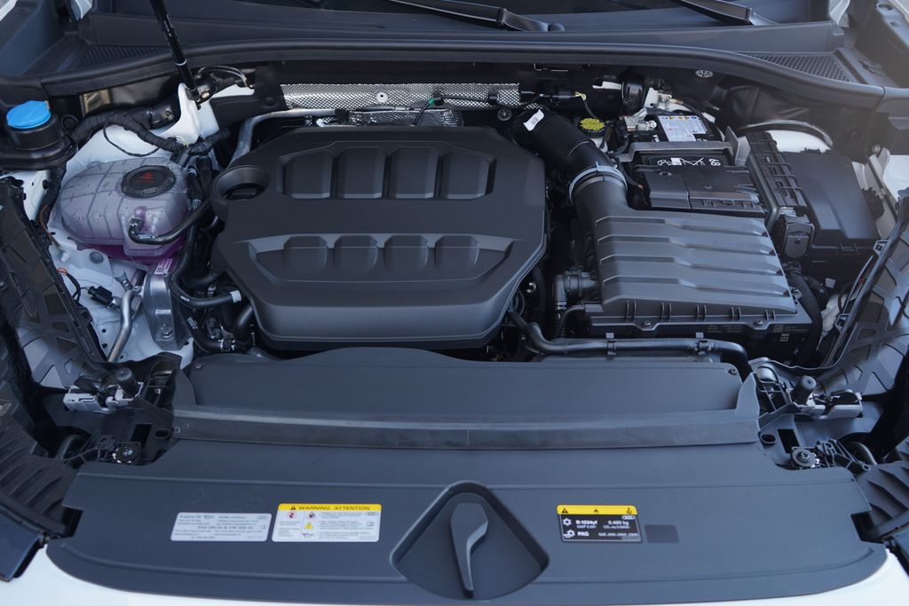 Thumbnail: 2026 Audi Q3 - 12