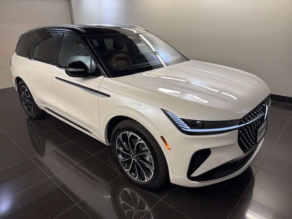 2026 Lincoln Nautilus Reserve AWD's photo