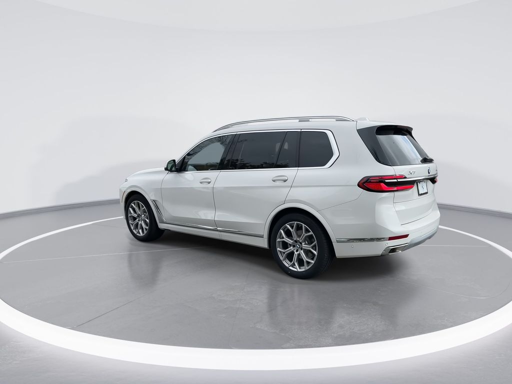 2025 BMW X7 xDrive40i 6