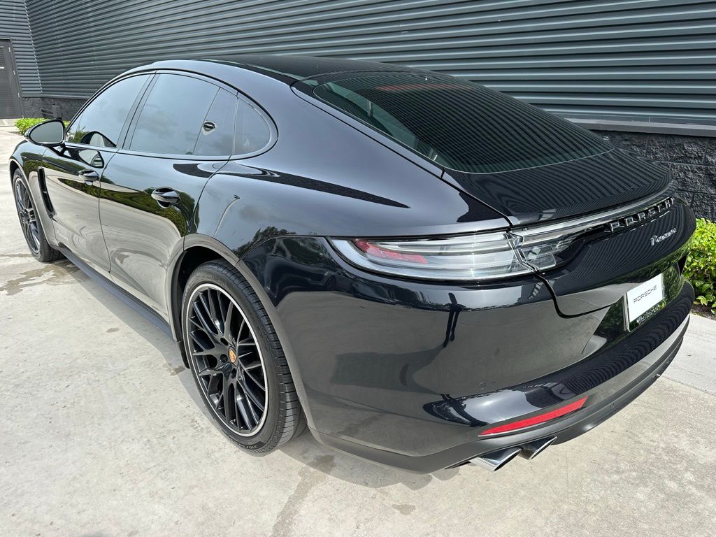 Thumbnail: 2023 Porsche Panamera - 3