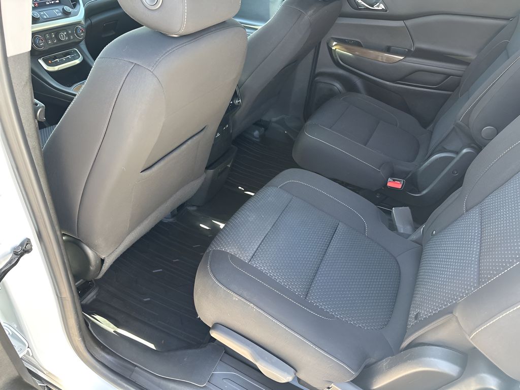 Used Car 2022 Gmc Acadia  Sle For Sale Under $25,000 In Austin, Texas