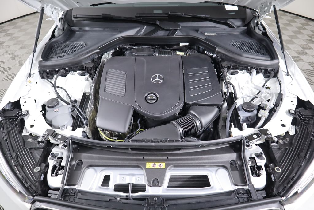 Thumbnail: 2025 Mercedes-Benz GLC - 29