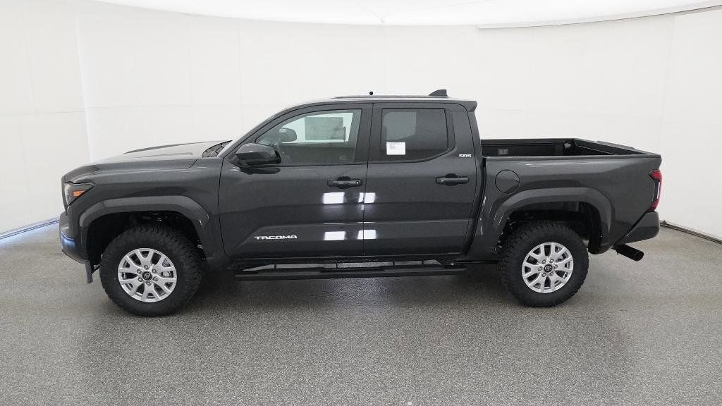 Thumbnail: 2025 Toyota Tacoma - 4