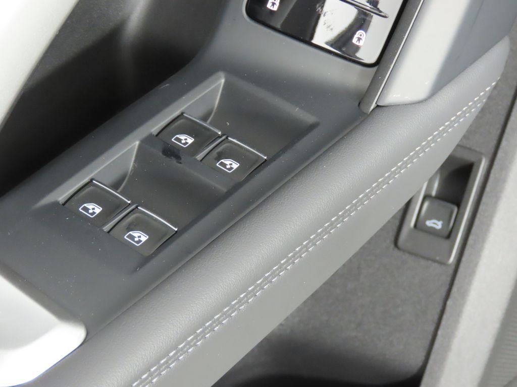 Thumbnail: 2026 Audi Q5 - 28