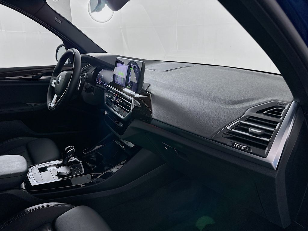 Thumbnail: 2022 BMW X3 - 29