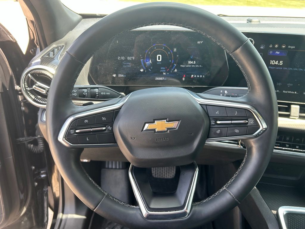 Used 2025 Chevrolet Equinox SUV