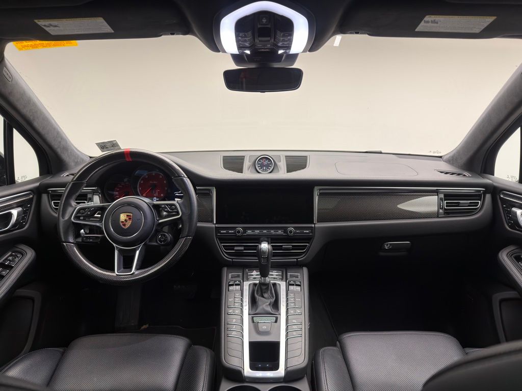 Thumbnail: 2021 Porsche Macan - 8
