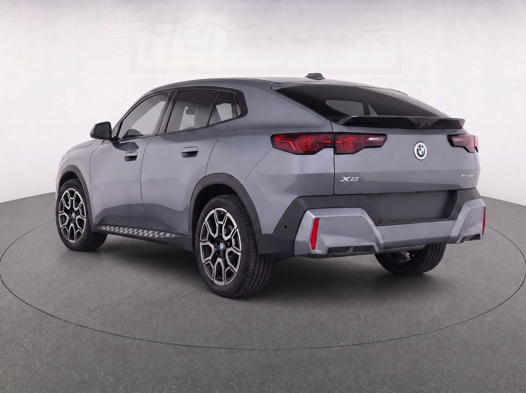Thumbnail: 2025 BMW X2 - 5