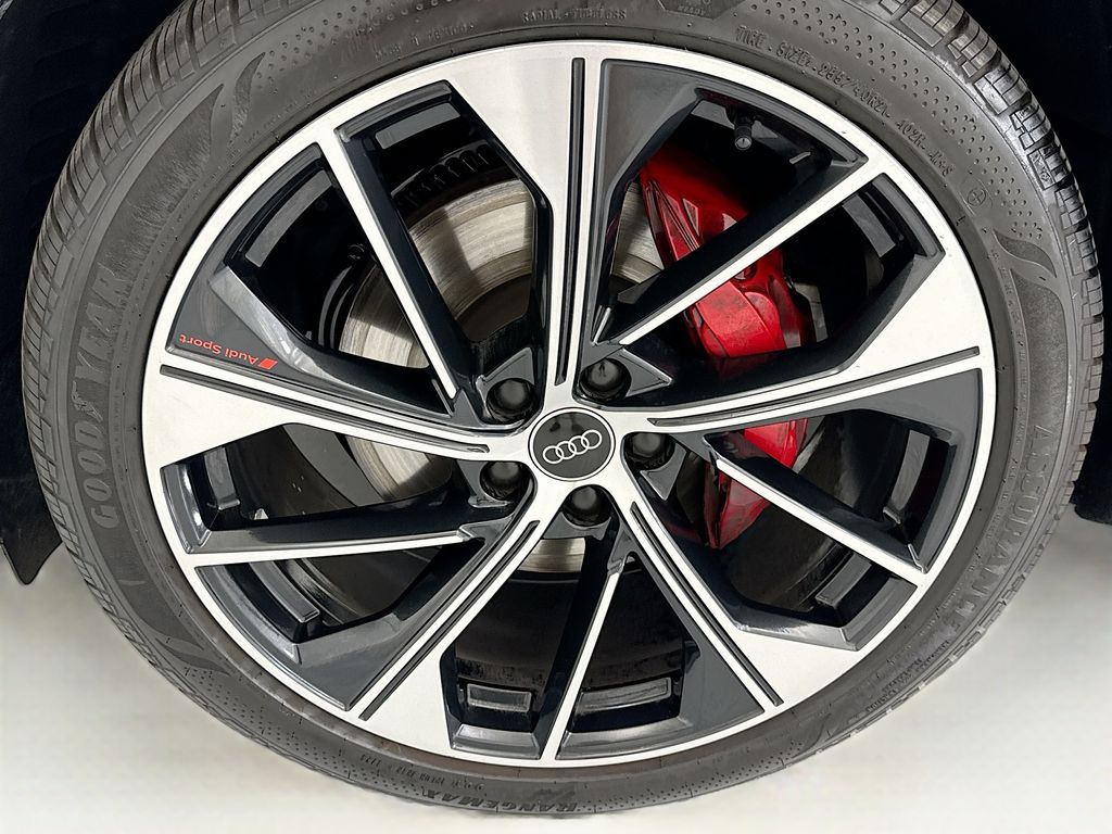 Thumbnail: 2023 Audi SQ5 - 29