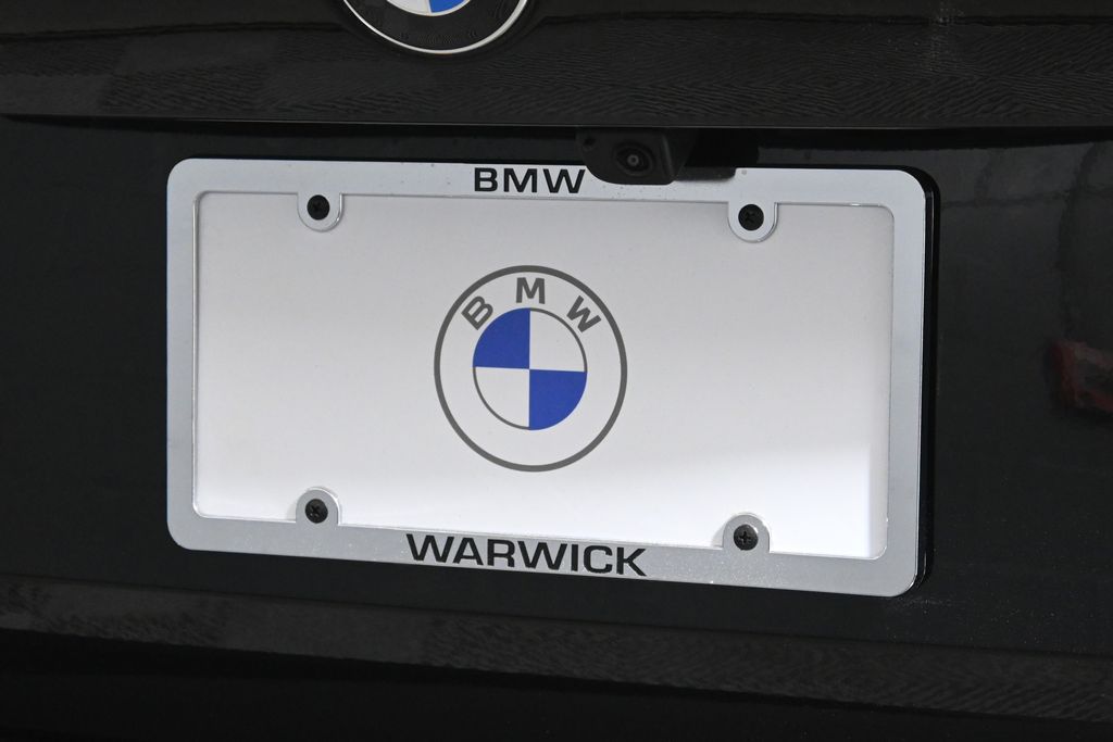 Thumbnail: 2026 BMW M5 - 14