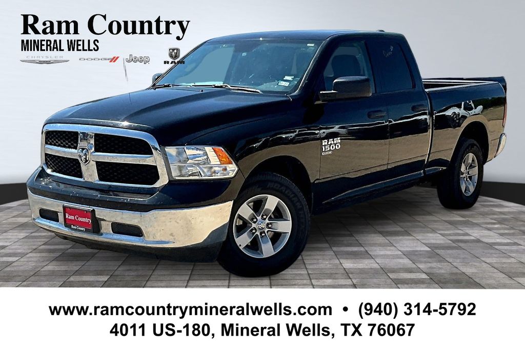 Diamond Black Crystal Pearlcoat 2024 RAM 1500 Pickup Truck 4X2 8-Speed Automatic