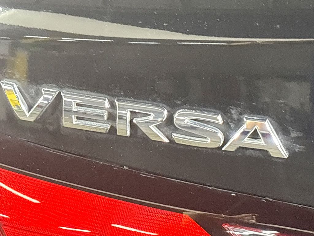 2020 Nissan Versa 1.6 SV