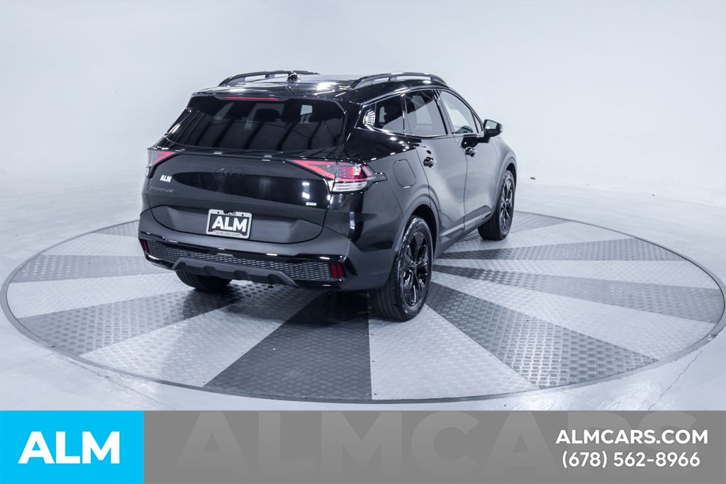 Used 2025 Black Kia X-Line image 9