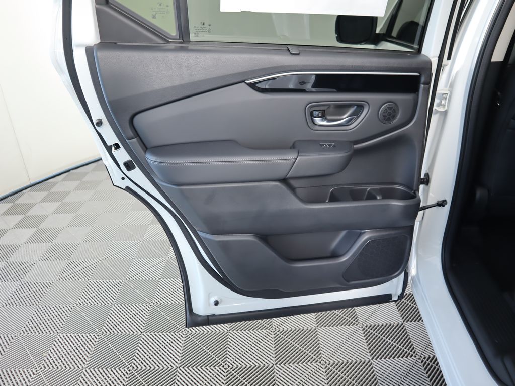 Thumbnail: 2025 Honda Pilot - 28