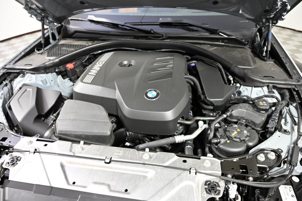 Thumbnail: 2025 BMW 3 Series - 27