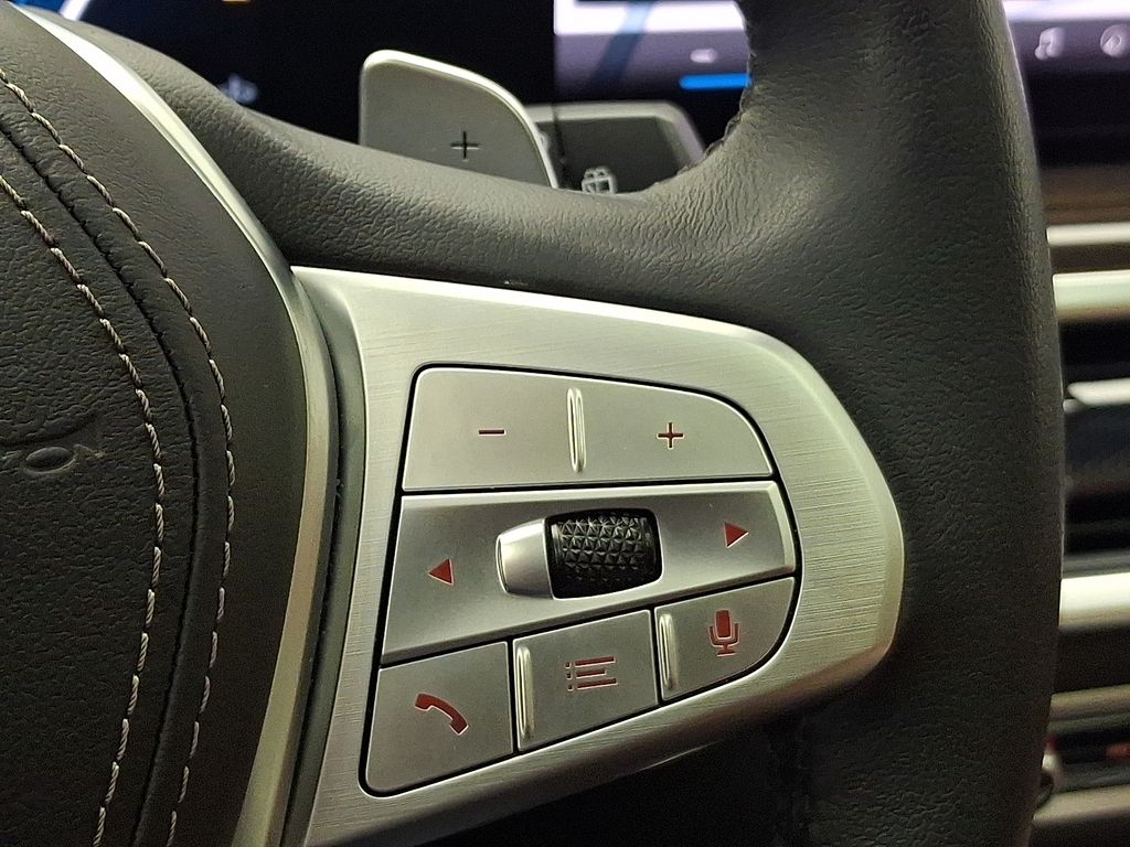 Thumbnail: 2024 BMW X7 - 26