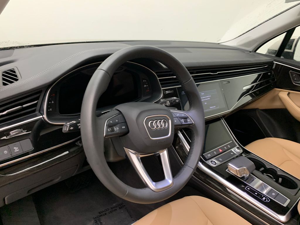 Thumbnail: 2023 Audi Q7 - 27