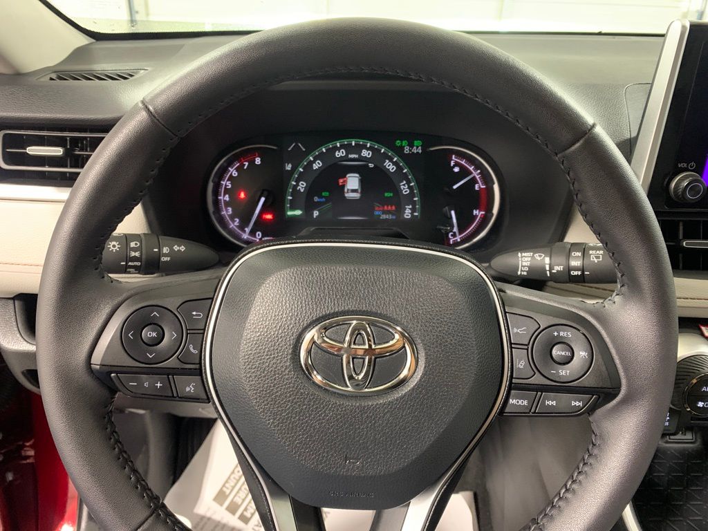 2024 Toyota RAV4 XLE Premium 29