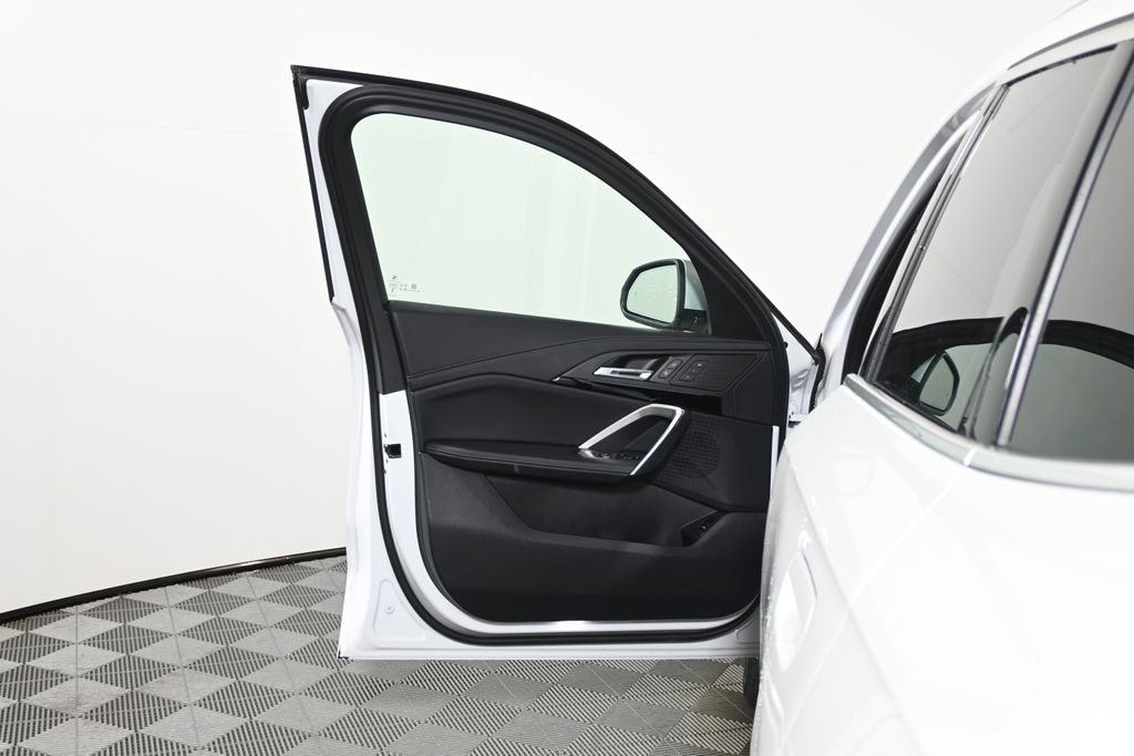 Thumbnail: 2023 BMW X1 - 26