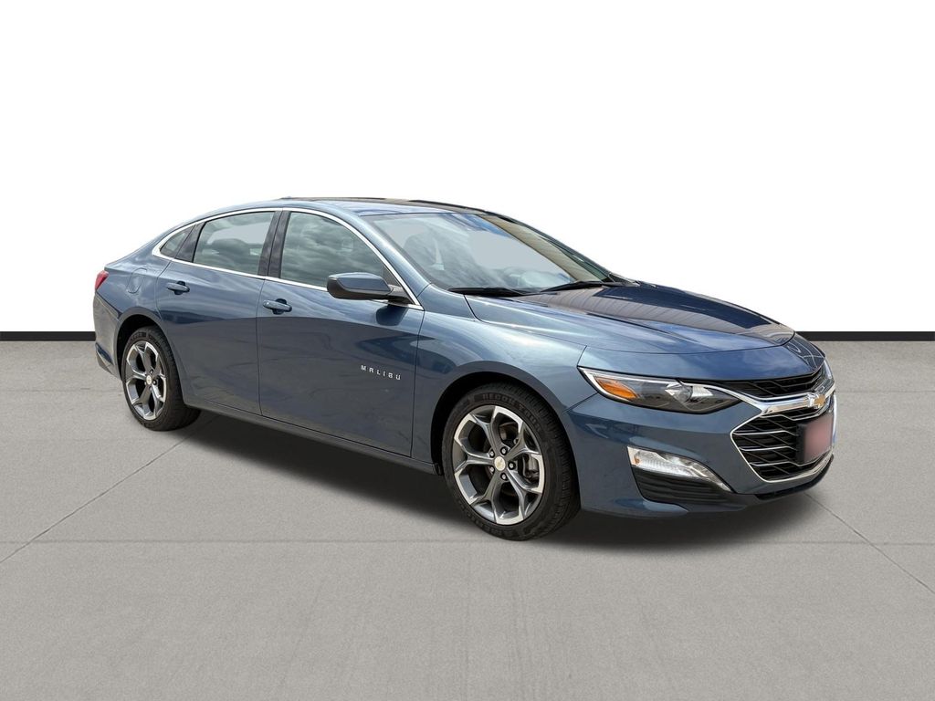 2024 Chevrolet Malibu LT - 2