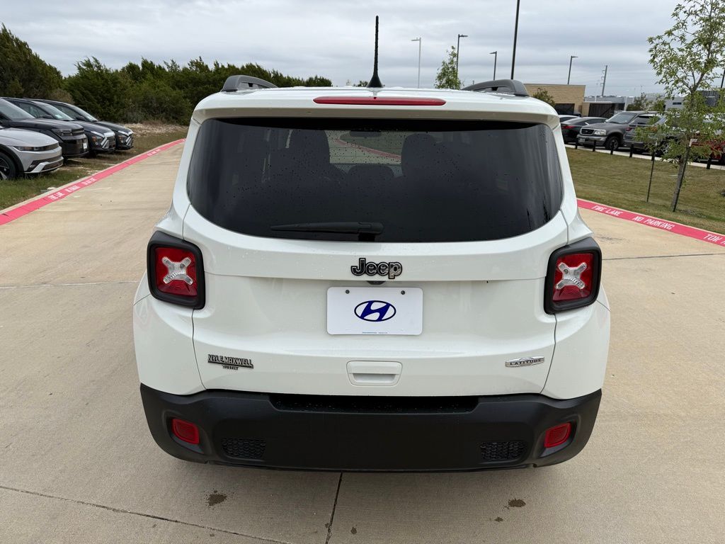 Thumbnail: 2019 Jeep Renegade - 6