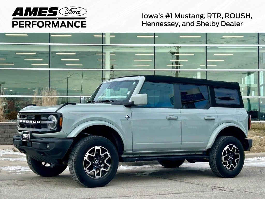 2022 Ford Bronco Outer Banks 4-Door 4WD