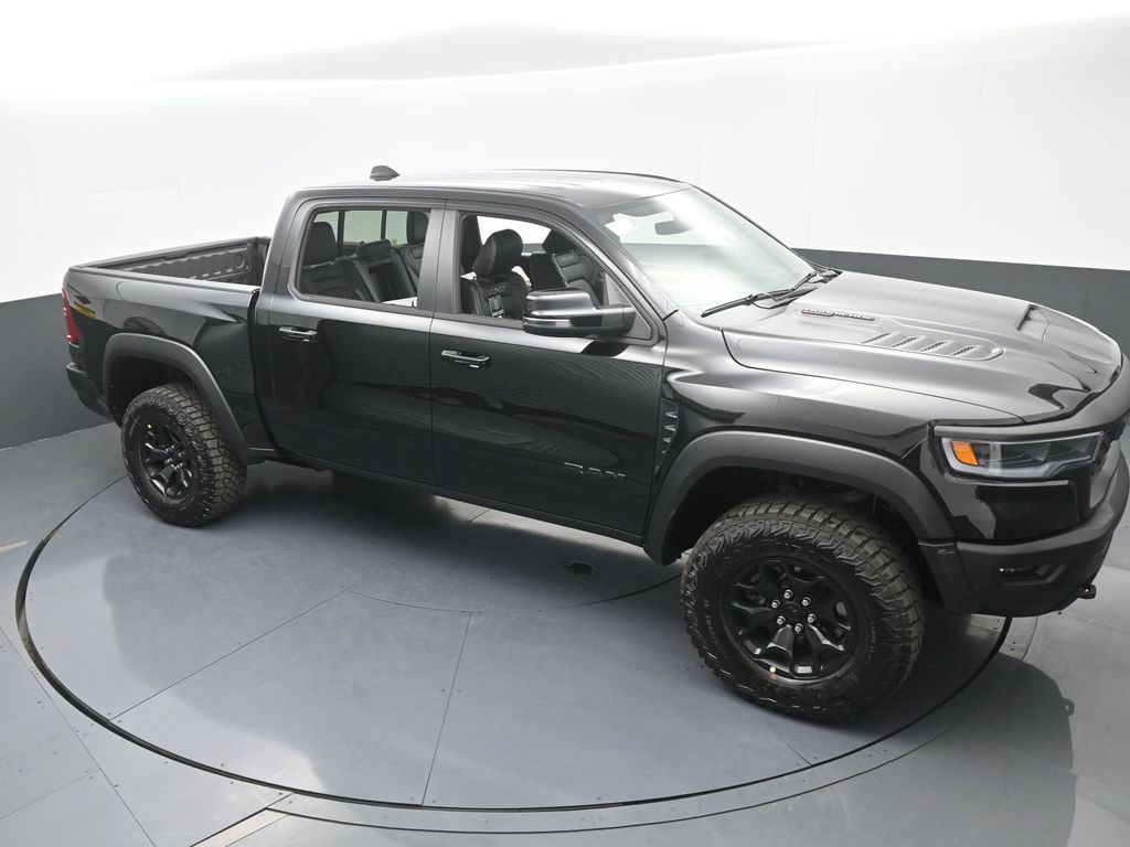New 2026 Diamond Black Crystal Pearlcoat Ram RHO image 51