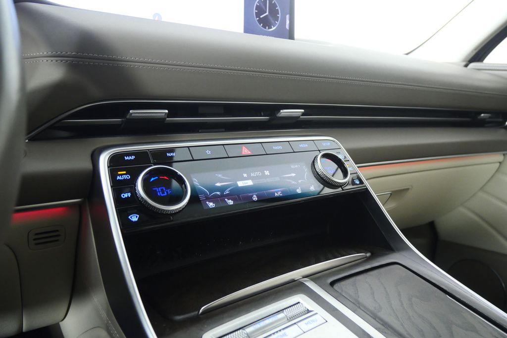 Thumbnail: 2022 Genesis GV80 - 26