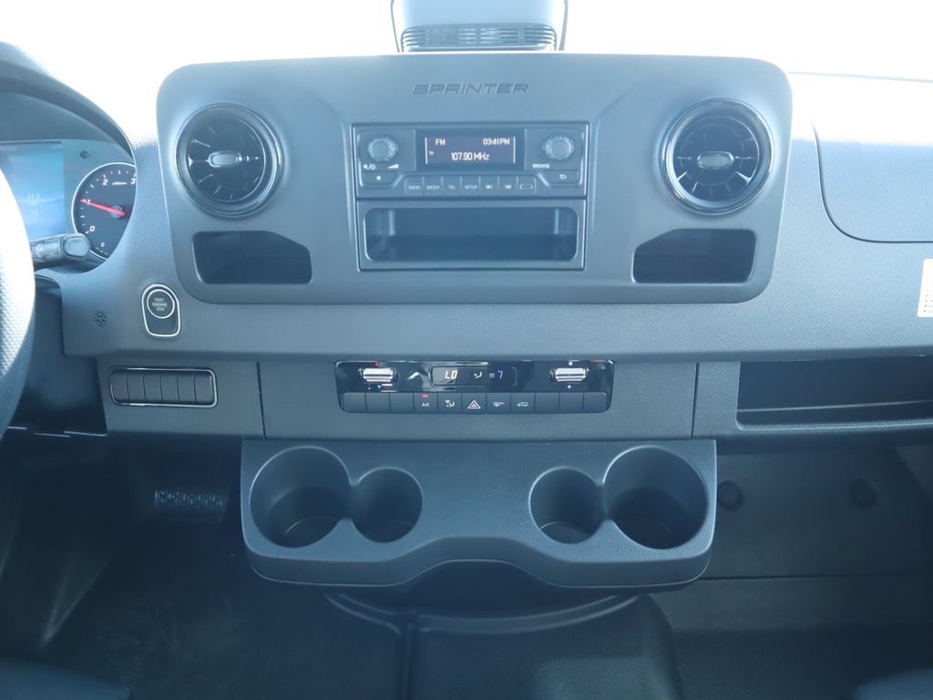2025 Mercedes-Benz Sprinter 2500 15