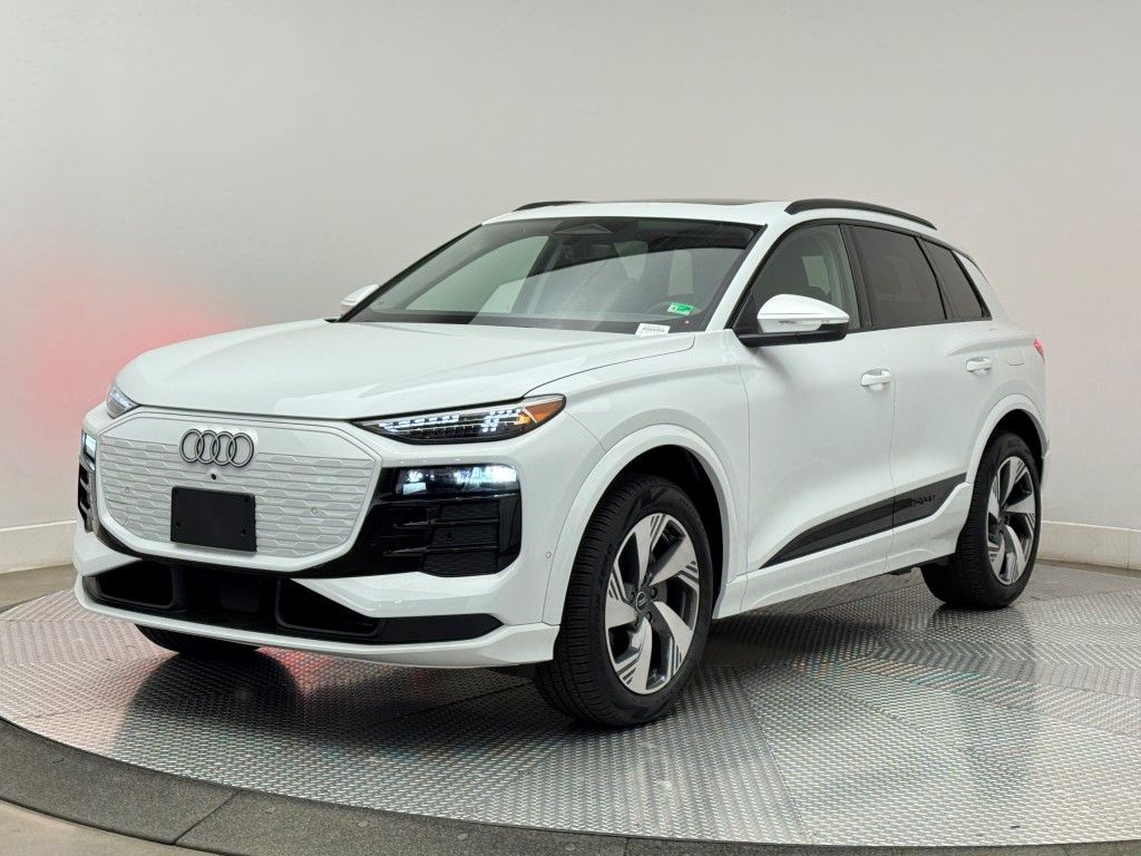 2025 Audi e-tron Premium 5