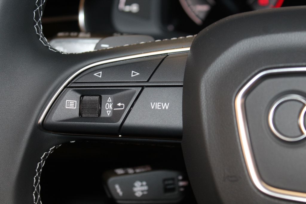 Thumbnail: 2026 Audi Q7 - 30