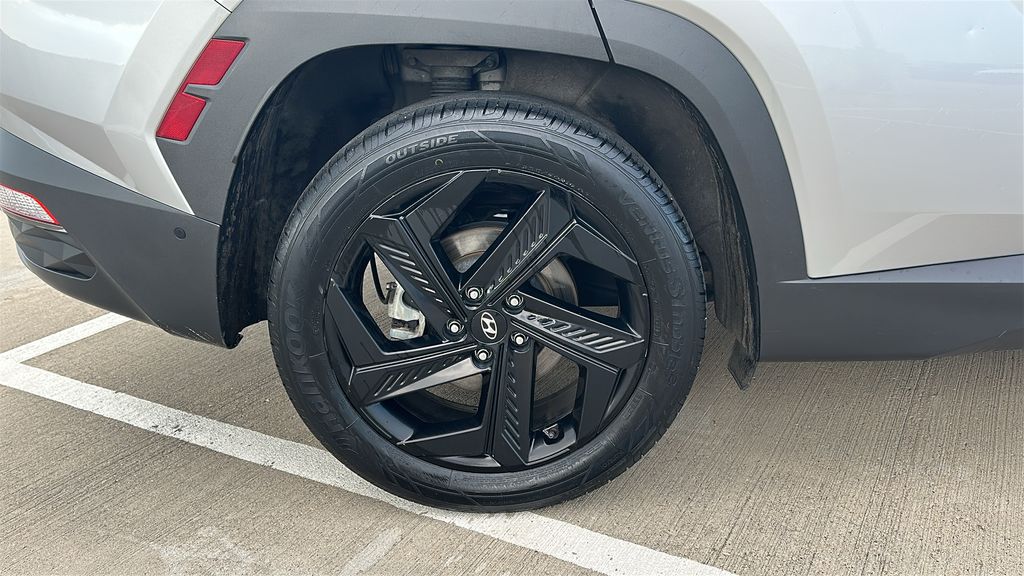 2022 Hyundai Tucson Limited Silver at Classic Elite Chevrolet Sugar Land