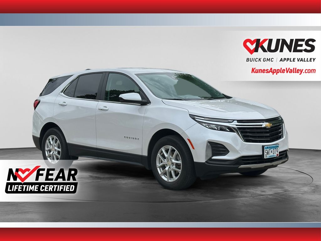 White (Iridescent Pearl Tricoat) 2022 Chevrolet Equinox SUV / Crossover Front-Wheel Drive 6-Speed Automatic Overdrive