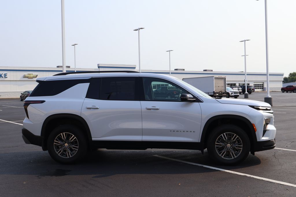Thumbnail: 2026 Chevrolet Traverse - 9