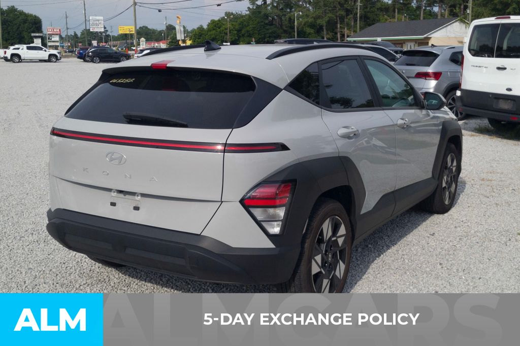 Used 2024 Gray Hyundai SEL image 3