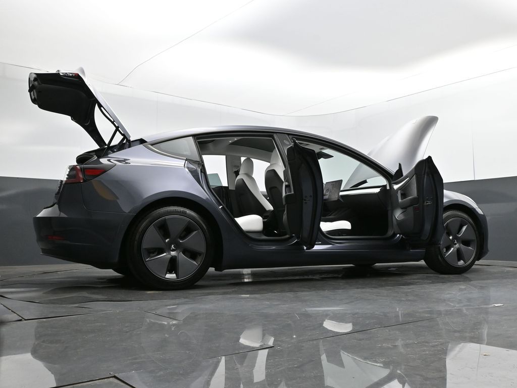 2021 Tesla Model 3 Standard Range Plus Rear-Wheel Drive
