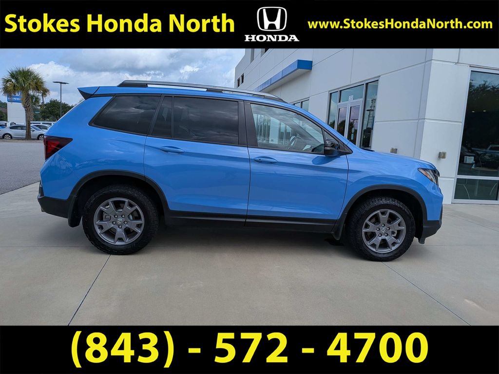 Used 2025 Honda Passport SUV
