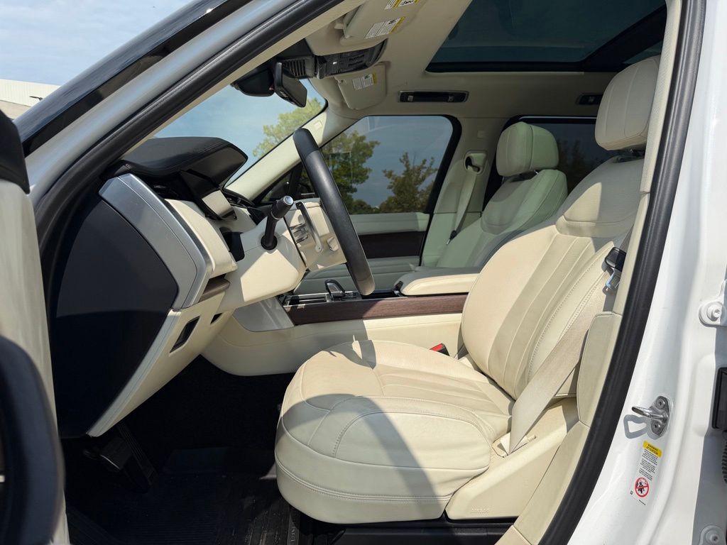 2023 Land Rover Range Rover P400 SE