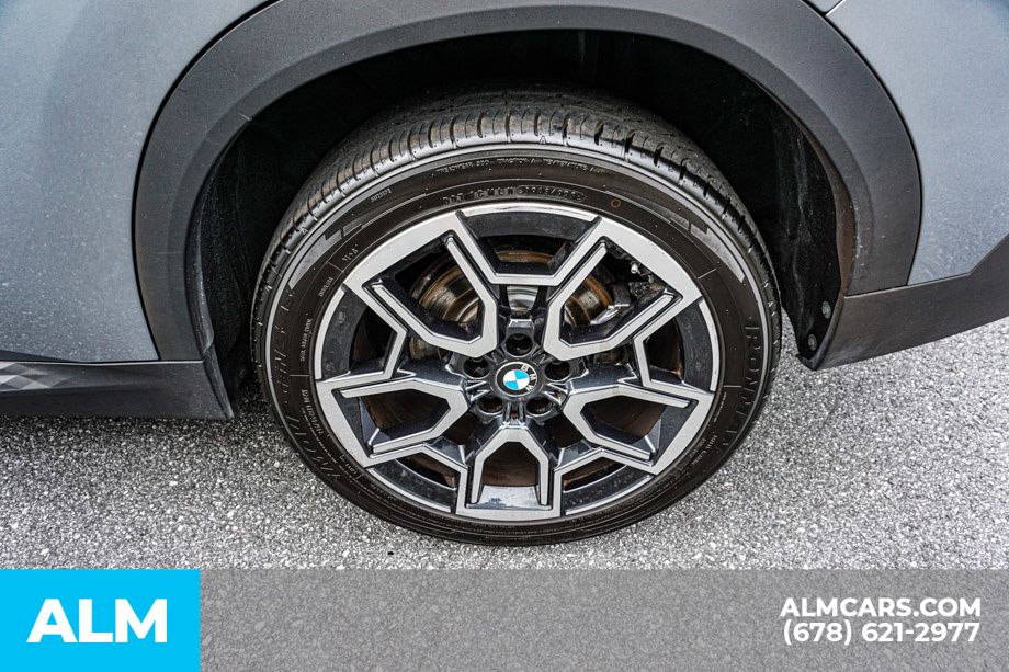 Used 2025 Gray BMW xDrive28i image 18