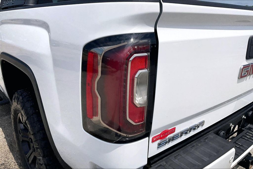 Used 2021 Ram 1500 Laramie 4D Crew Cab