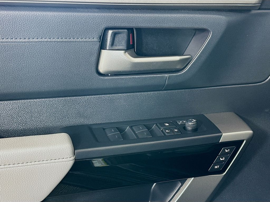 Thumbnail: 2024 Toyota Tundra - 18